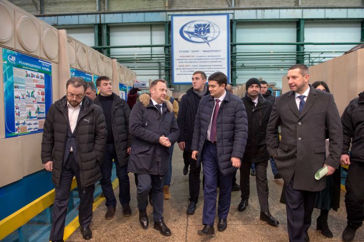 Робоча поїздка Голови Верховної Ради України Дмитра Разумкова до Херсонської, Миколаївської та Одеської областей.

Миколаїв. Ознайомлення з роботою державного підприємства 
